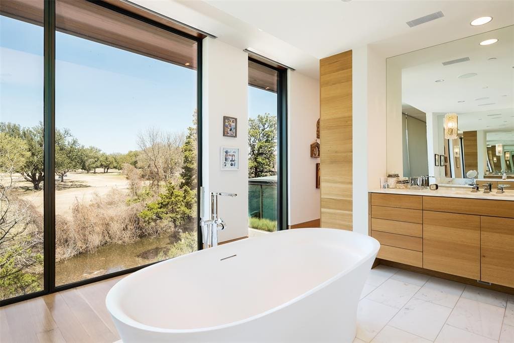 Exceptional views — even when you're just brushing your teeth. 