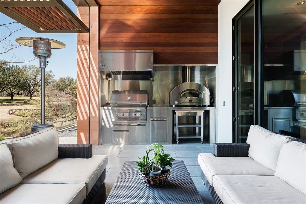 An outstanding backyard entertaining area. 