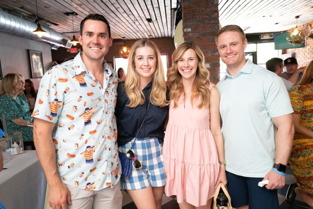 Houston Young Professionals Invade The Owl Bar For Dress For Success’ Spring Fling