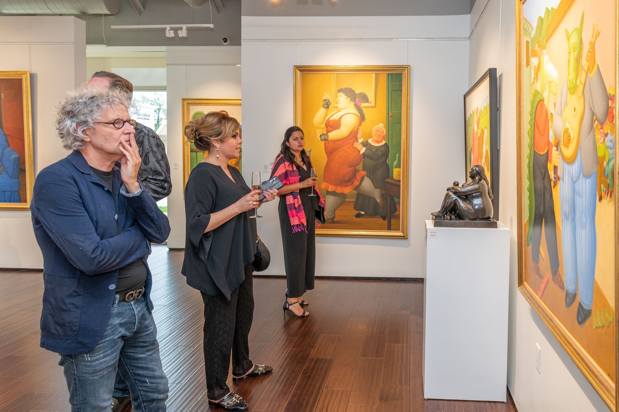 Botero-gazing at Art of the World Gallery (Photo by Paul R. Davis)