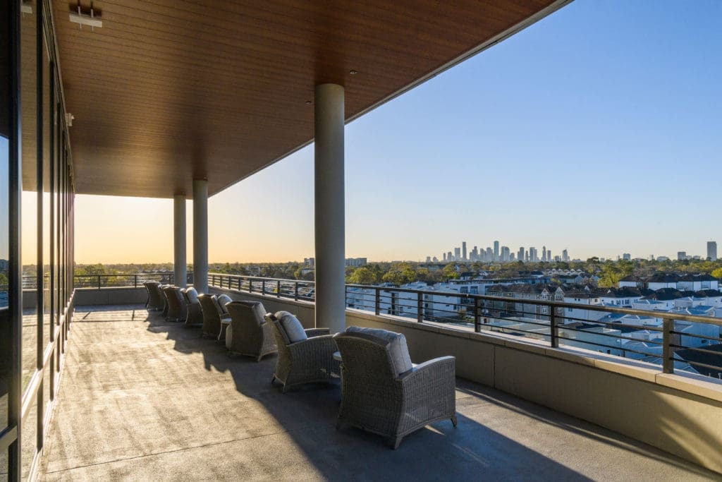 Watermark at Houston Heights includes sweeping seventh floor patio views that seem to show off the entire city. (Photo by Heather Durham Photography)