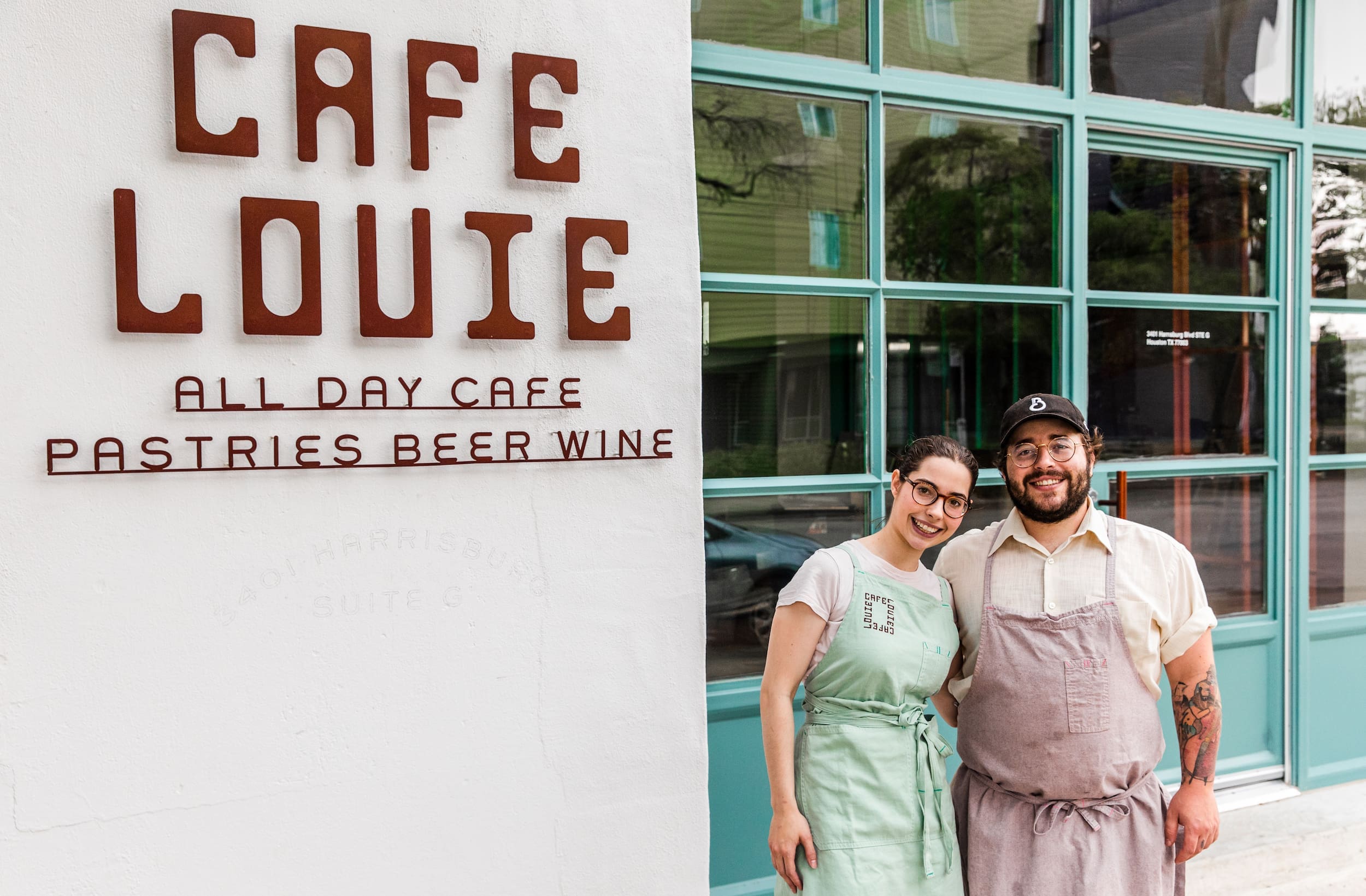 Cafe Louie’s Exterior (Photo by Becca Wright)