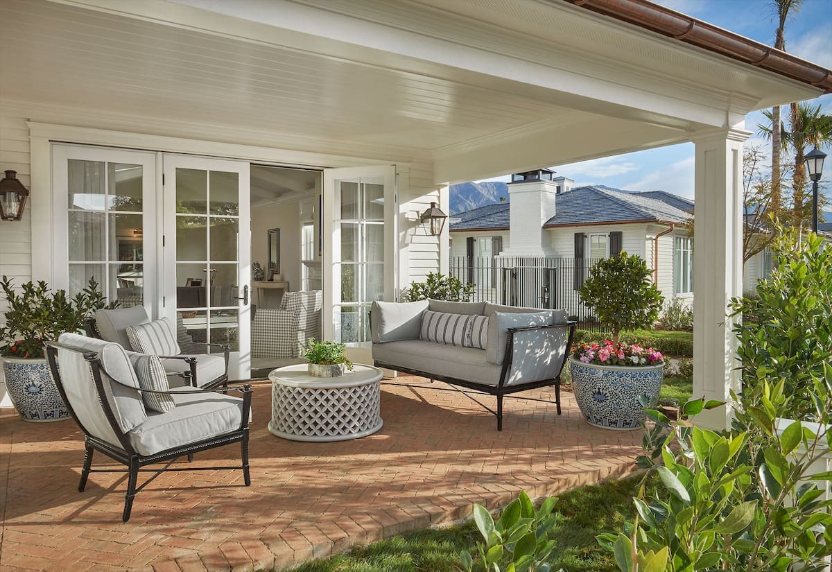Grand Bungalow Terrace