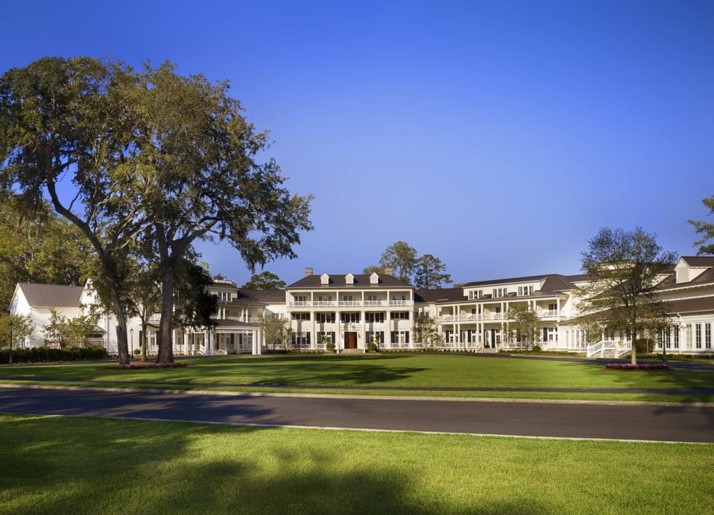 Forbes’ Five Star Montage Palmetto Bluff resort and a Jack Nicklaus Signature Golf Course make the luxury community even more elevated. 