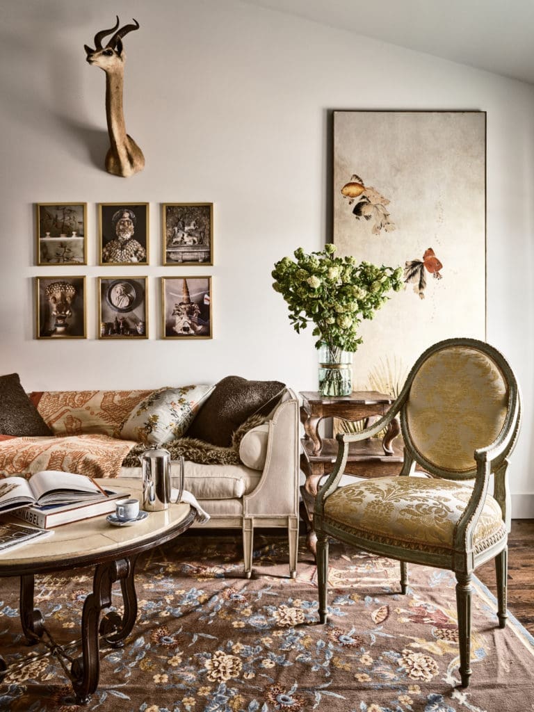 The living area inside the Priscilla apartment at Casa Duro includes original art from designer Corbin Sees' collection and furnishings from Dessin Fournir. (Photo by Stephen Karlisch)