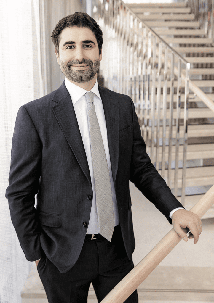 In a career pivot, Lee Budner brings his background as a commercial litigator to family court. 