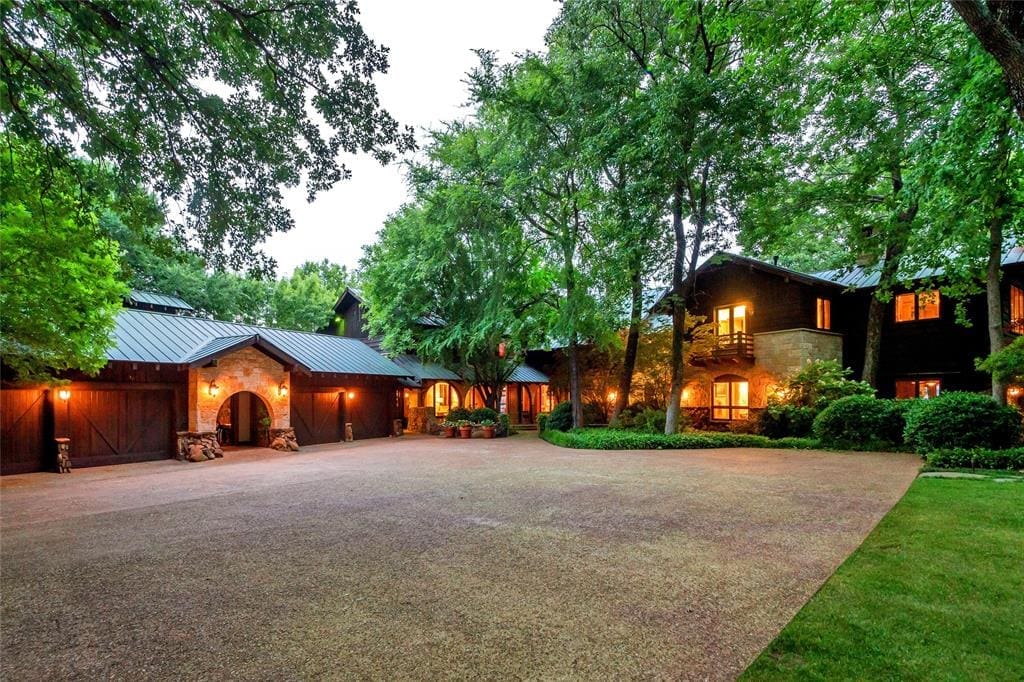 205 Lakeside Drive, Malakoff | Price: $15 Million