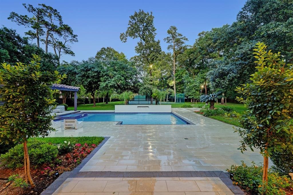 The swimming pool at 402 Timberwilde Lane (Photo by TK Images)