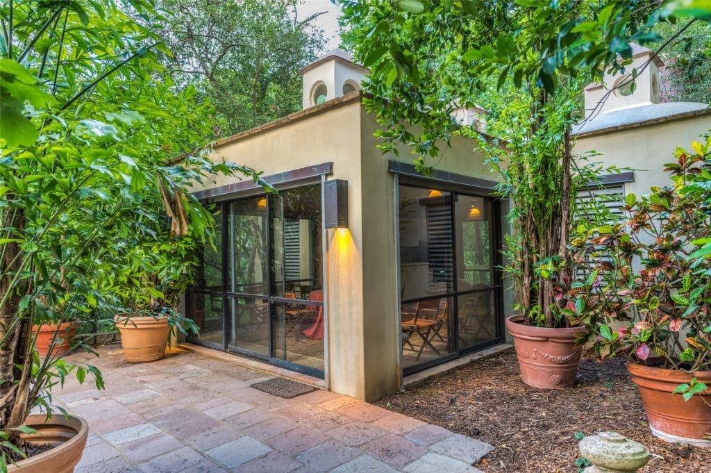 The guest house at 3 Longbow Lane. (Photo by Patrick Bertolino for Sotheby's International Realty)