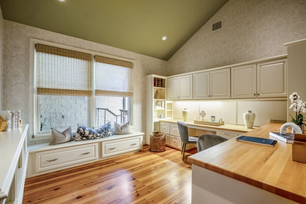 A cozy nook at 405 W. Spreading Oaks Avenue in Friendswood, the mansion originally designed for power house attorney Tony Buzbee.