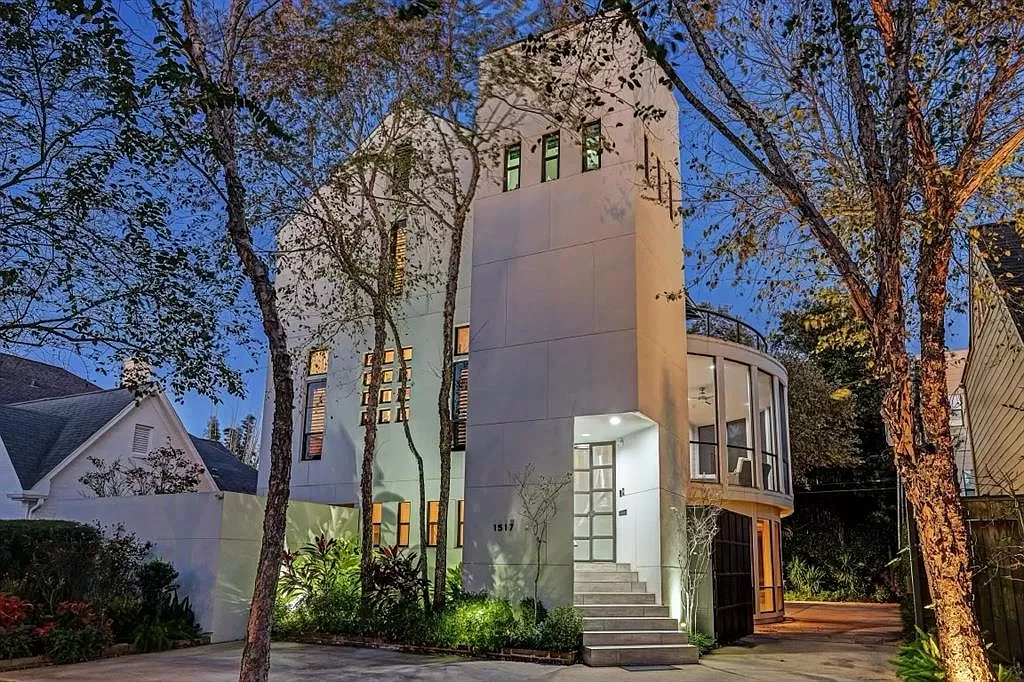 This Houston Dwelling Is a Contemporary Dream in Hyde Park — The Latest NextGen Listing From Julia Wang