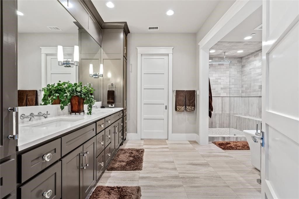 The primary suite at 1543 Meeting Street includes its adjoining laundry room, dressing closet and oversized master bath.