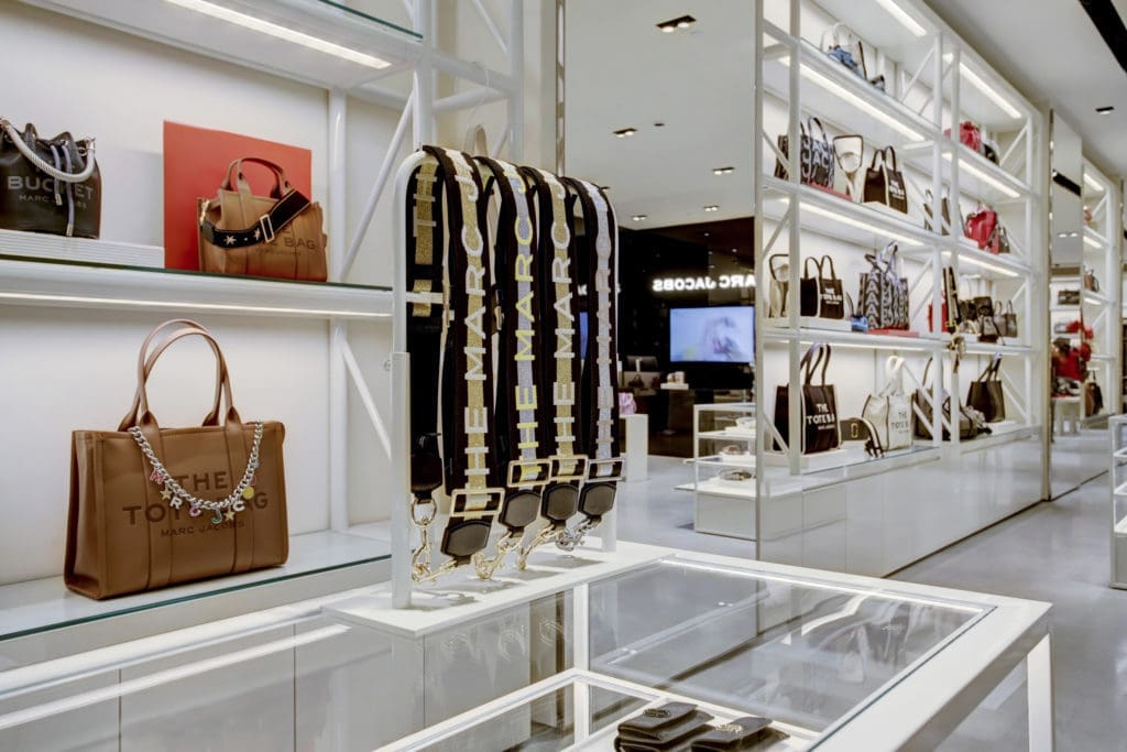 Marc Jacobs shoulder straps