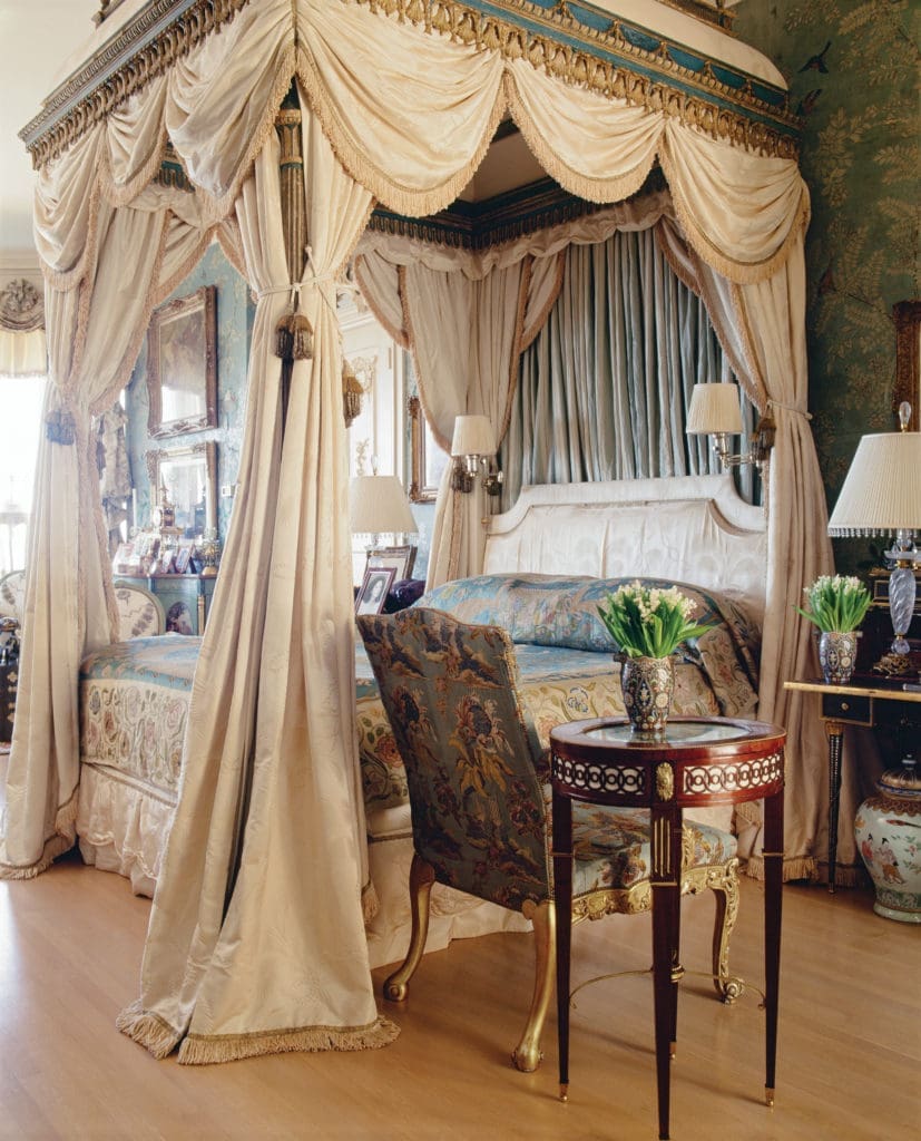 The circa-1770 painted and gilded bed was designed by Thomas Chippendale for Edwin Lascelles at Harewood House, which remains the pre-eminent Chippendale country house. The mahogany gueridon is German, circa 1800. Among the artists represented in this bedroom are Balthus, Henri de Toulouse-Lautrec, Edgar Degas, and Mary Cassatt. (Photography by Lisa Romerein)