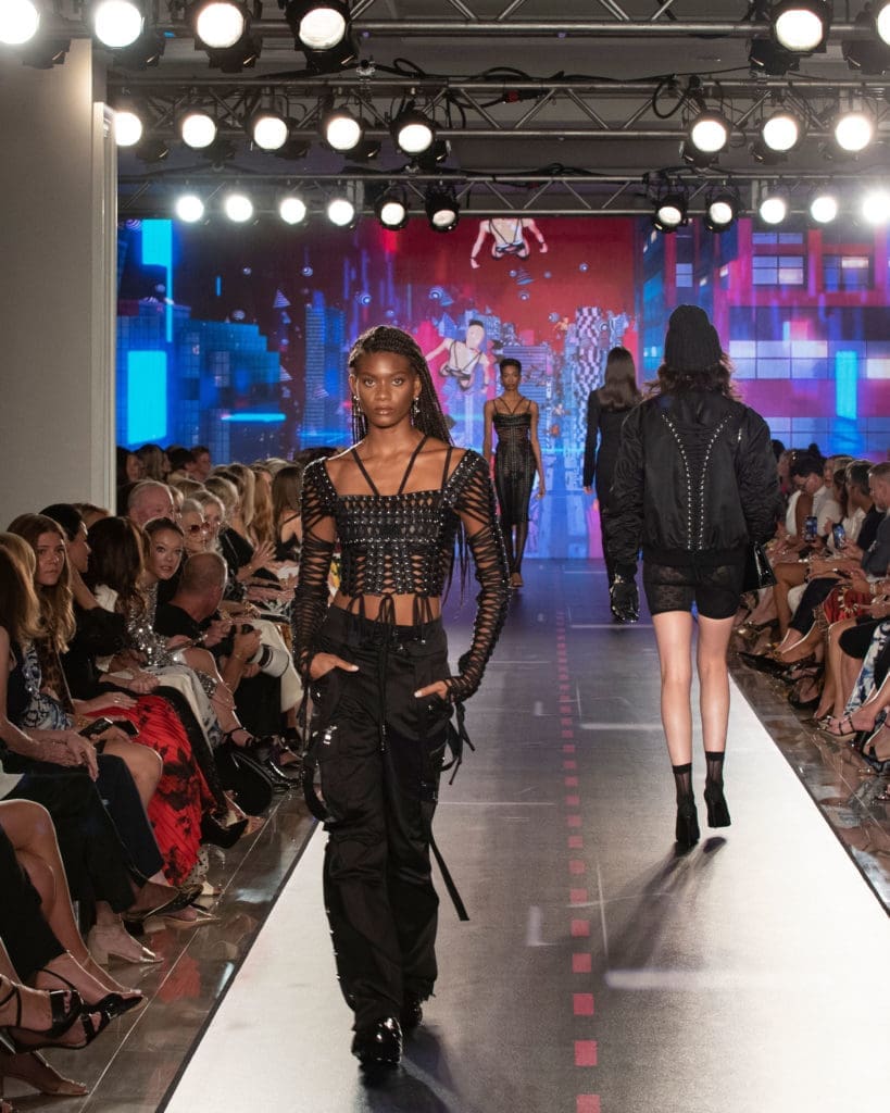 Another sexy look from the runway (Photography by Tamytha Cameron)