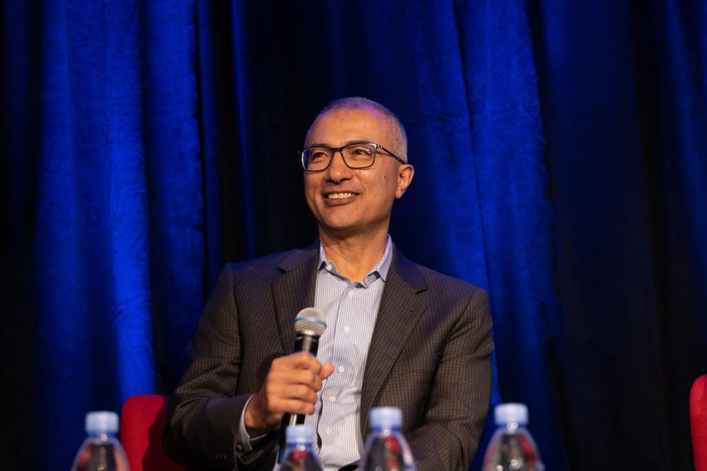 Dr. Esmaeil Porsa at the El Centro de Corazón luncheon (Photo by Daniel Ortiz)