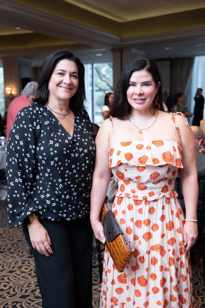 Lisa Cochman, Maggie Glaser at the El Centro de Corazón luncheon (Photo by Daniel Ortiz)