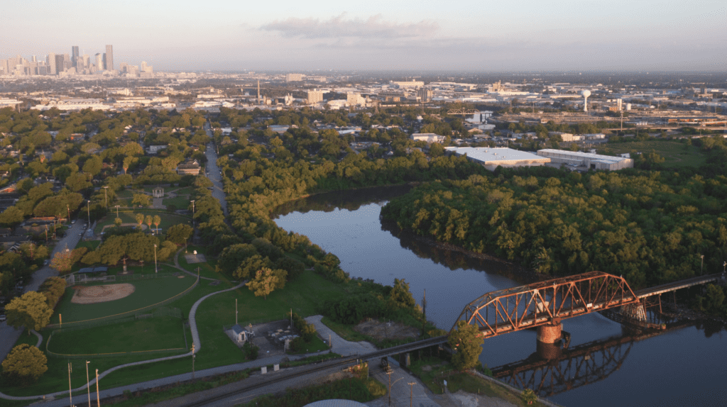 Through the Kinder Foundation, Rich & Nancy Kinder make a transformational $100 million gift to Buffalo Bayou Partnership for the Buffalo Bayou East Master Plan. 
