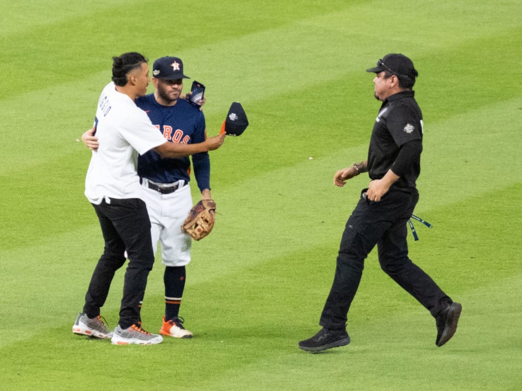 Jose Altuve Treats a Field-Rushing, Selfie-Seeking Fan With Remarkable Kindness, Alex Bregman Makes the Yankees “Lucky” Talk Look Silly and Aaron Judge Meets Astros Defense