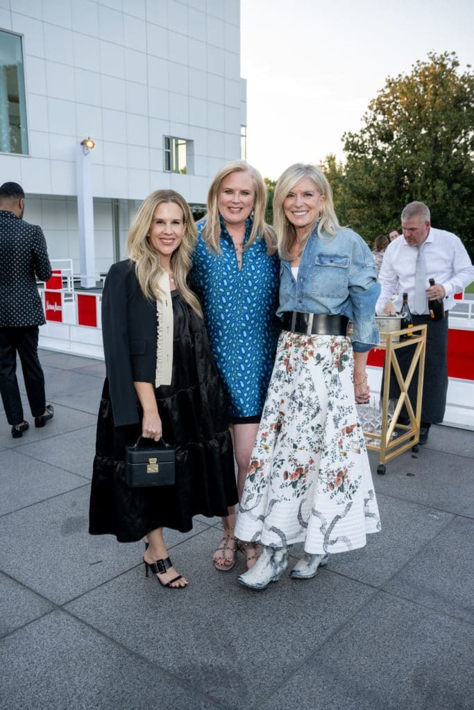 Lynsey Eaton, Suzanne Droese, Karla Mckinley  (Photo by Bruno, Snap the Picture)
