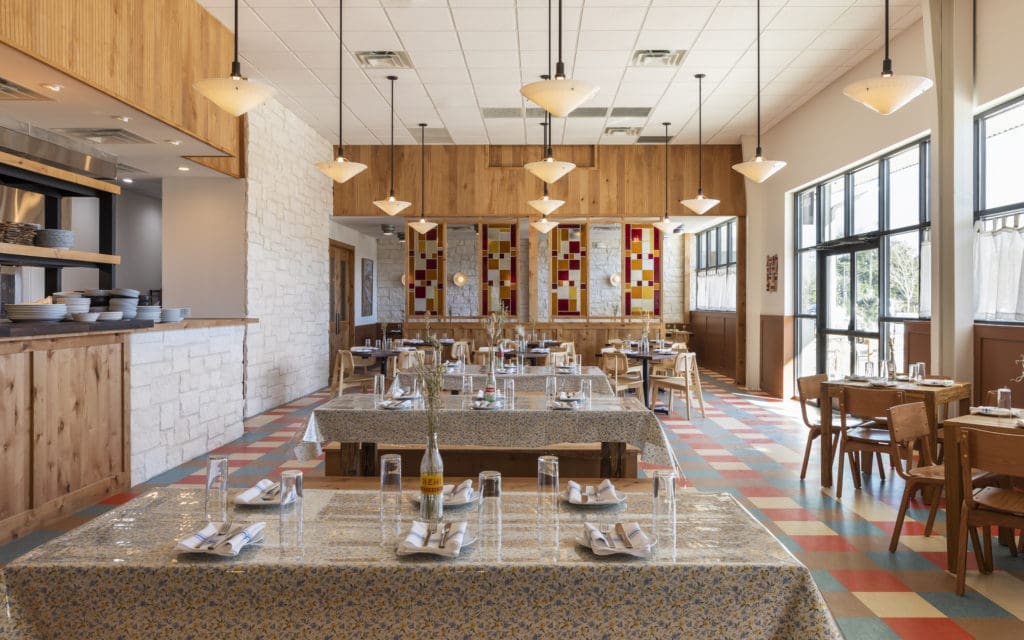 Designed by Amanda Medsger, the finishes, decor and fixtures at Wild Oats each represent a story of Texas — a longing for the past, an appreciation of the present, and a goal to pay tribute to everyone’s Texas. (Photo by Claudia Casbarian)