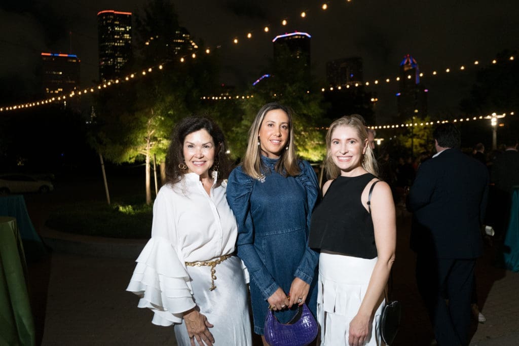 Geraldina Interiano Wise, Monica Radoff, Isabel David at the Buffalo Bayou Partnership gala. (Photo by Daniel Ortiz)