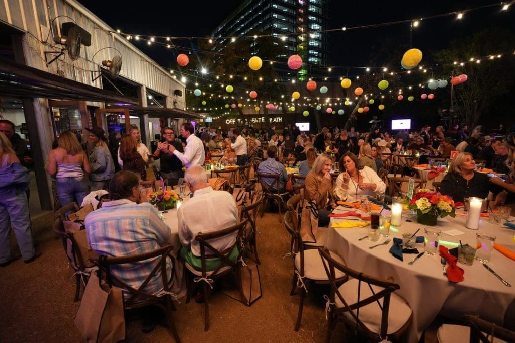 Party ready crowd at the Farrah Fawcett Foundation Fiesta fundraiser (Photo by Getty Images)