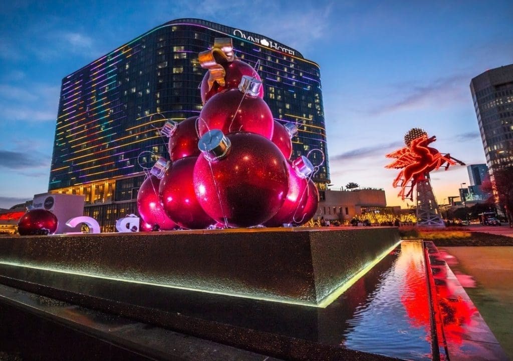 Your Ultimate Guide On How to Make the Most of the Holidays in Downtown Dallas
