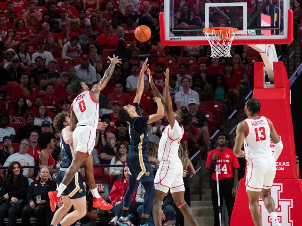 A Kelvin Sampson University of Houston basketball team is always going to play intense defense. (Photo by F. Carter Smith)