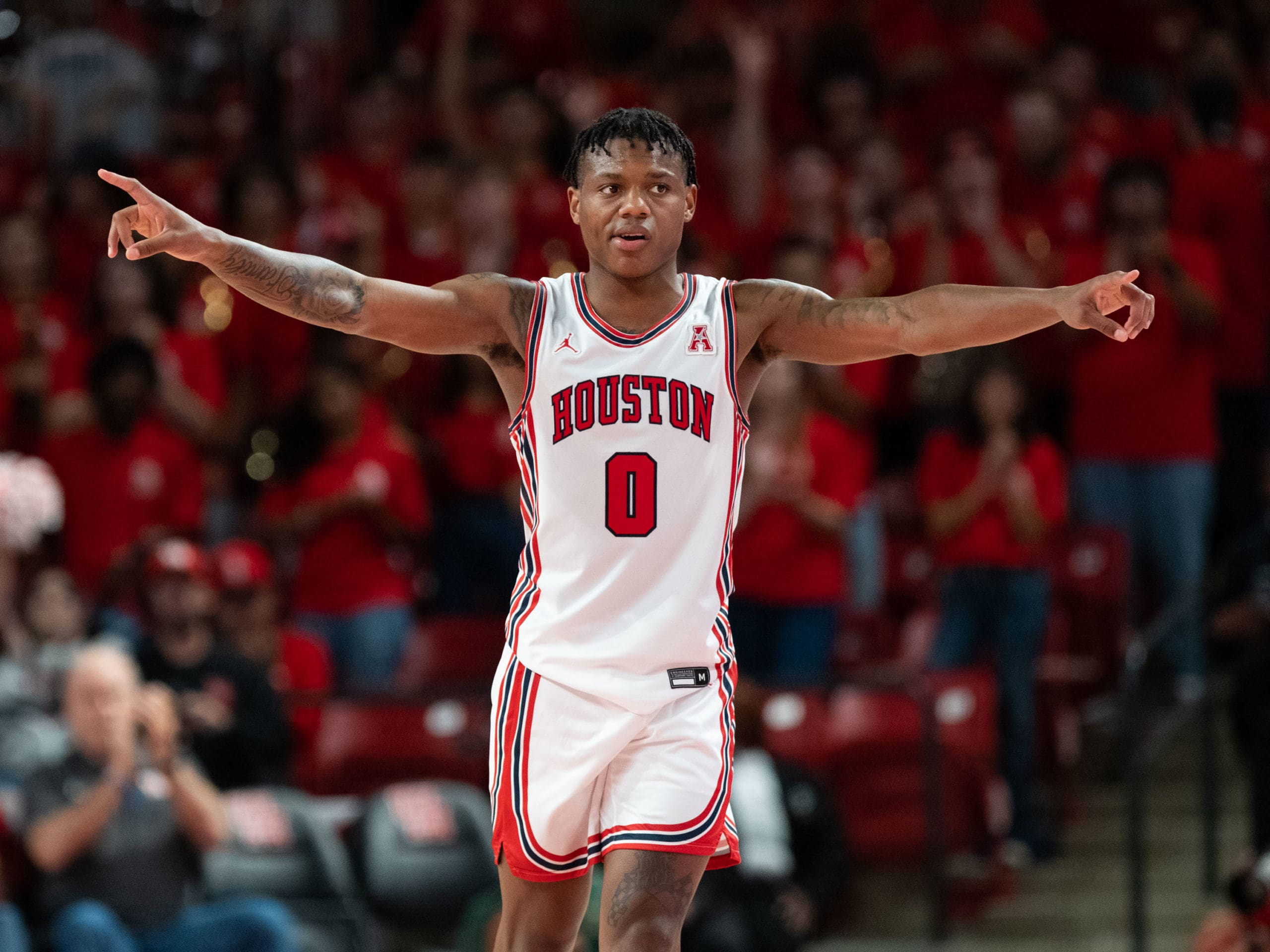 UH Coogs beat Norfolk State 100-54 at the Fertitta Center