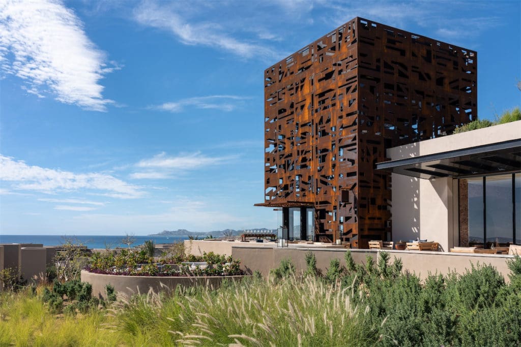 This New, Top-Tier Resort is a Must for Cabo Regulars