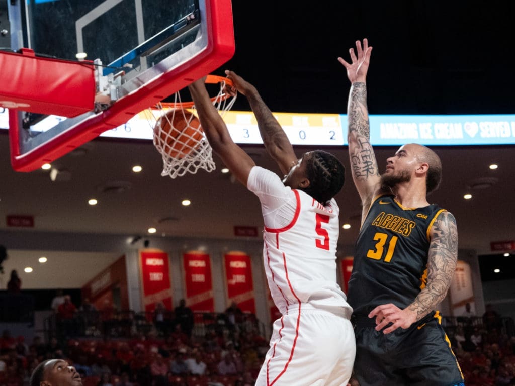 UH center Ja'Vier Francis is a dunk machine. (Photo by F. Carter Smith)