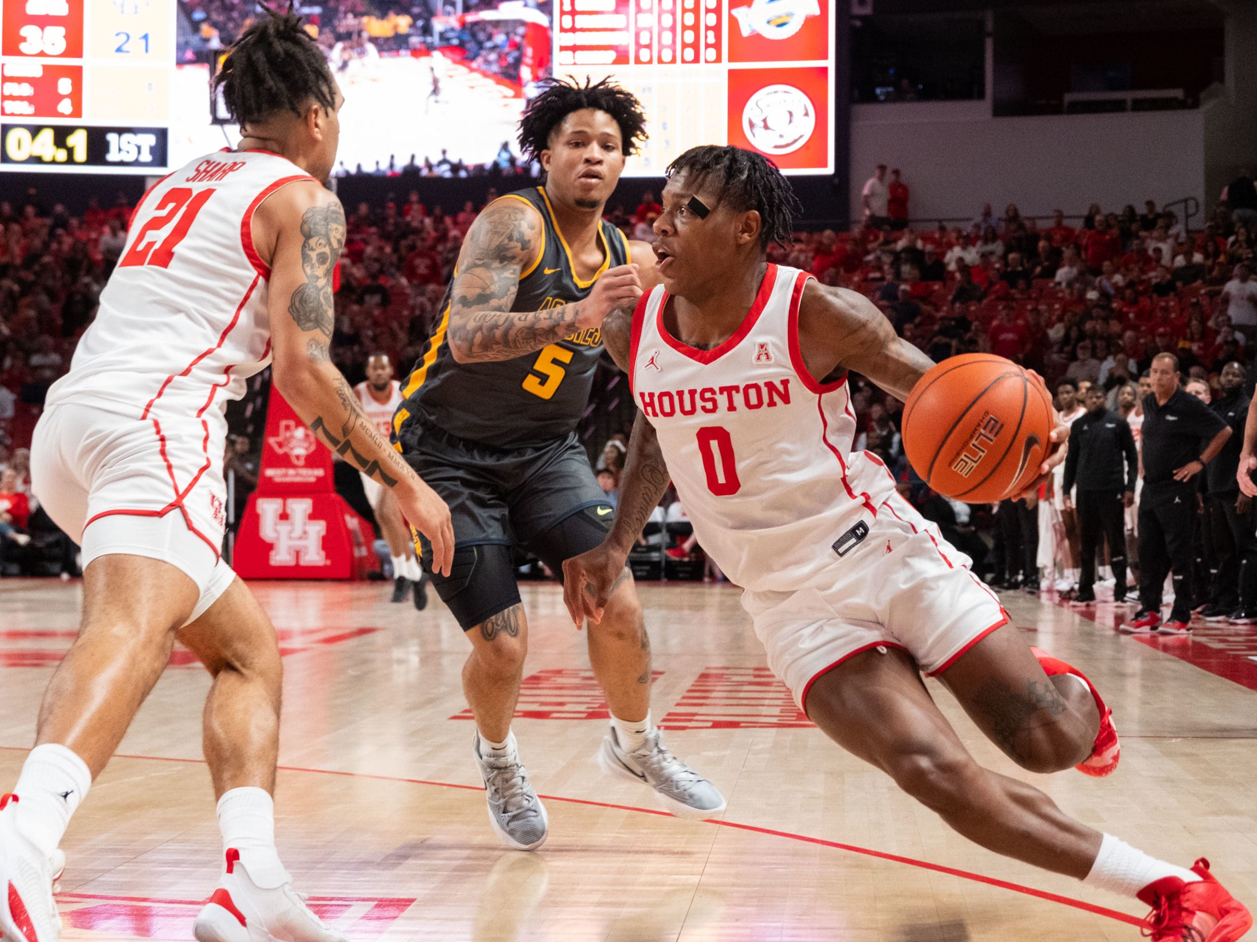 The University of Houston Cougars beat the North Carolina A&T Aggies at the Fertitta Center