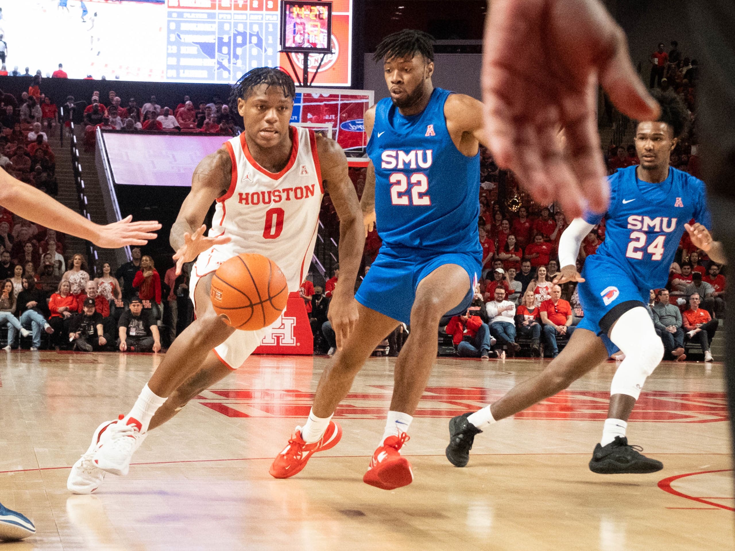 The University of Houston Cougars beat the SMU Mustangs at the Fertitta Center