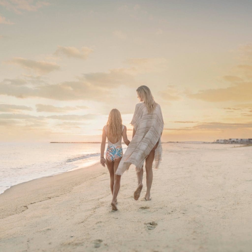 A sprawling 1,500-acre master planned paradise just 45 minutes from the airport, Costa Palmas’ dramatic landscape traverses two miles of beachfront.