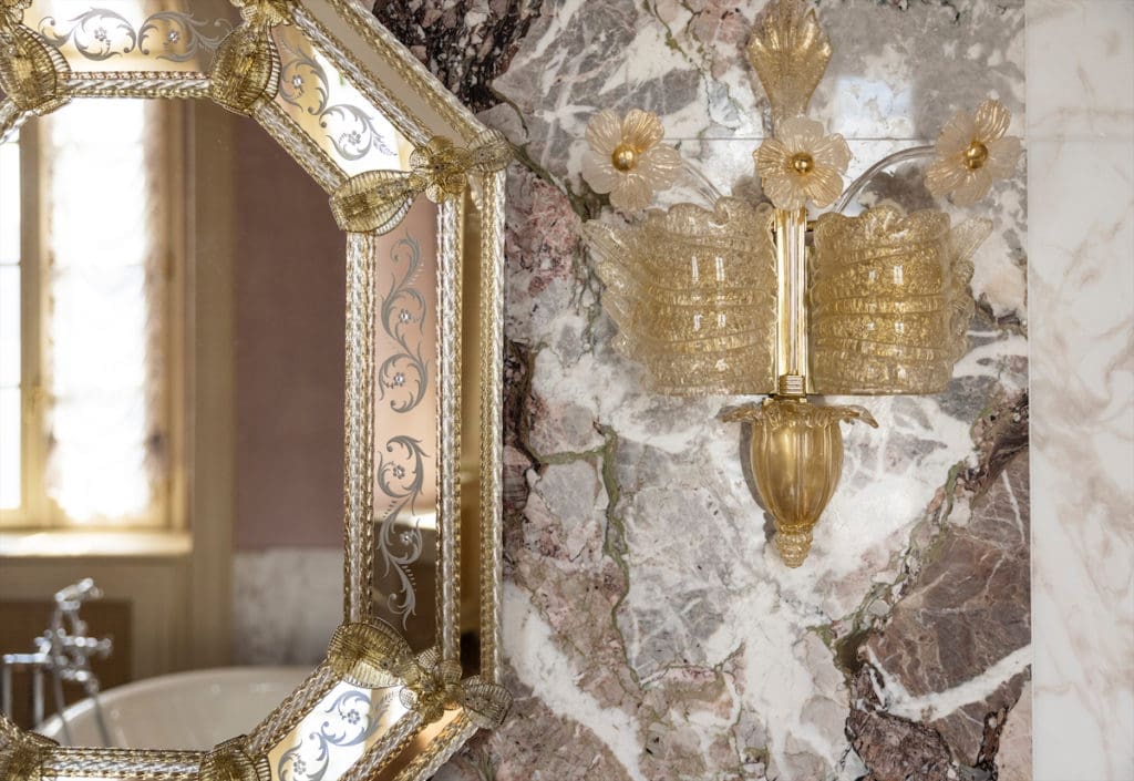 Bathroom detail (photo by Enrico Costantini)