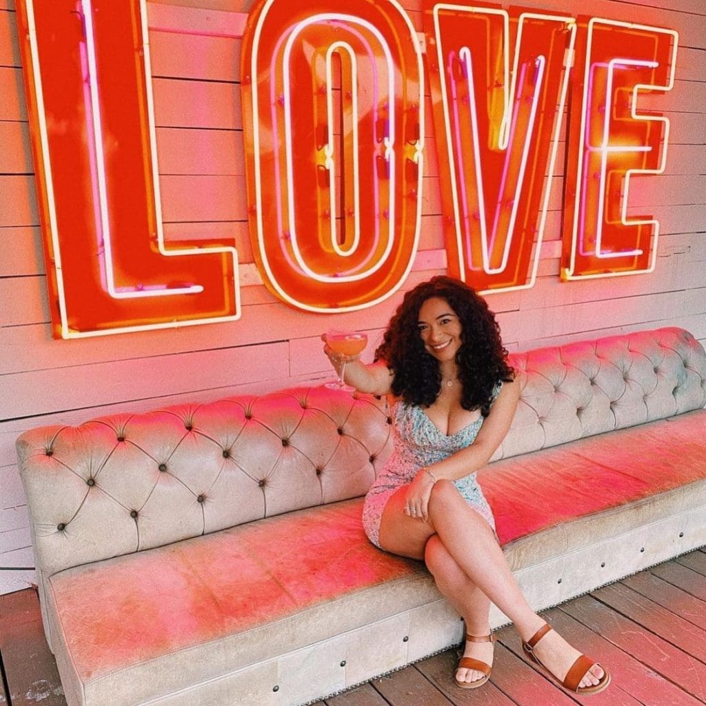 Gemelle keeps the Love going on Valentine's Day in Fort Worth.