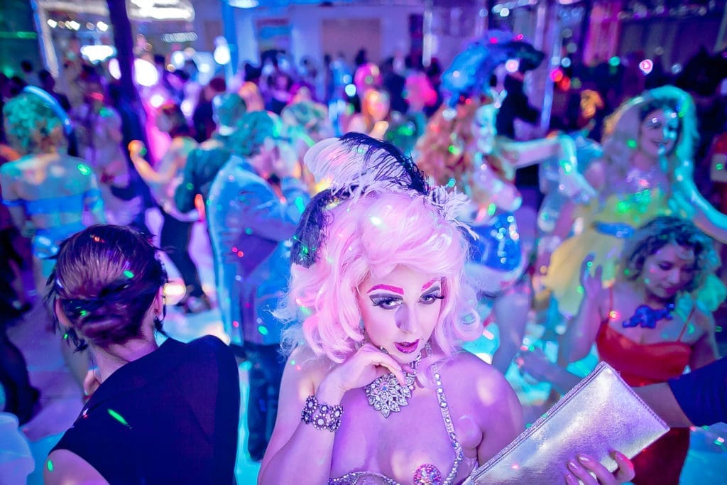 Fresh Arts’ Builds Buzz for Its Wonder Ball — Going Down a Houston Rabbit Hole