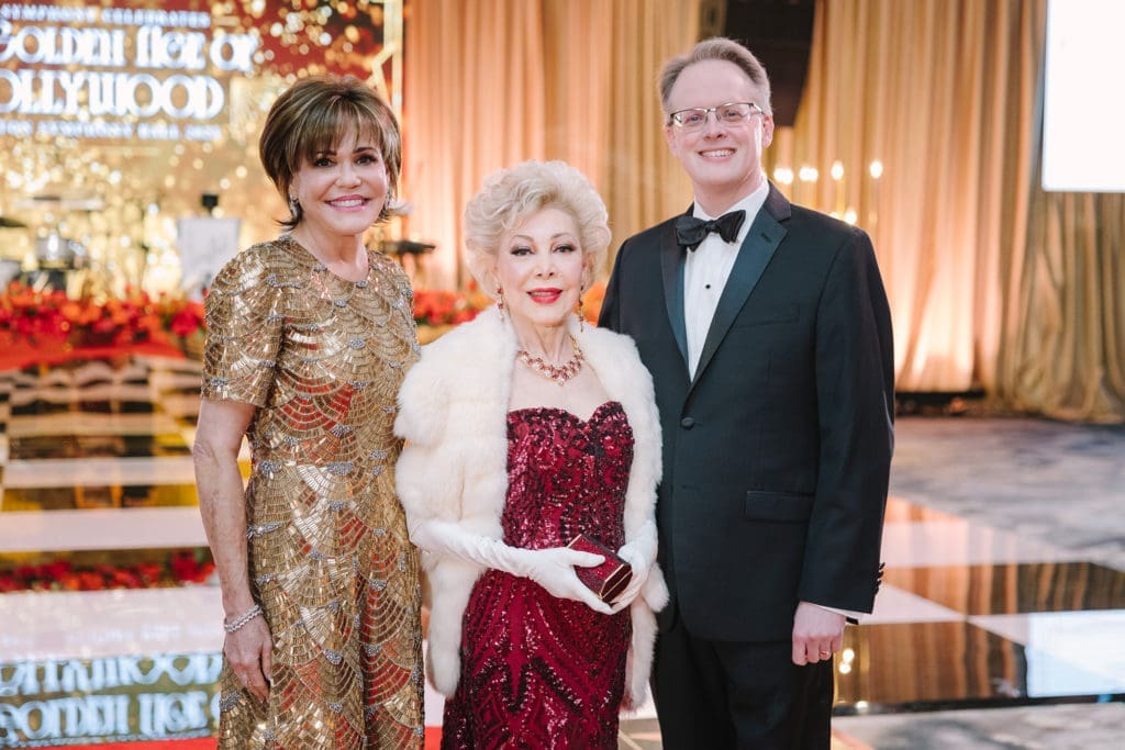 Honoree Hallie Vanderhider, patron Margaret Alkek Williams, Houston Symphony executive director and CEO John Mangum at 'The Golden Age of Hollywood' gala at the Post Oak Hotel. (Photo by Johnny Than)