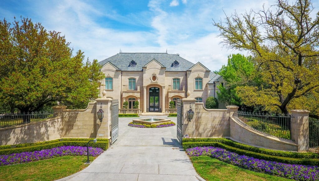 Lavish Fort Worth Mansion to be Auctioned Off — Former Radio Shack CEO’s Dream Estate Is No Ordinary Home