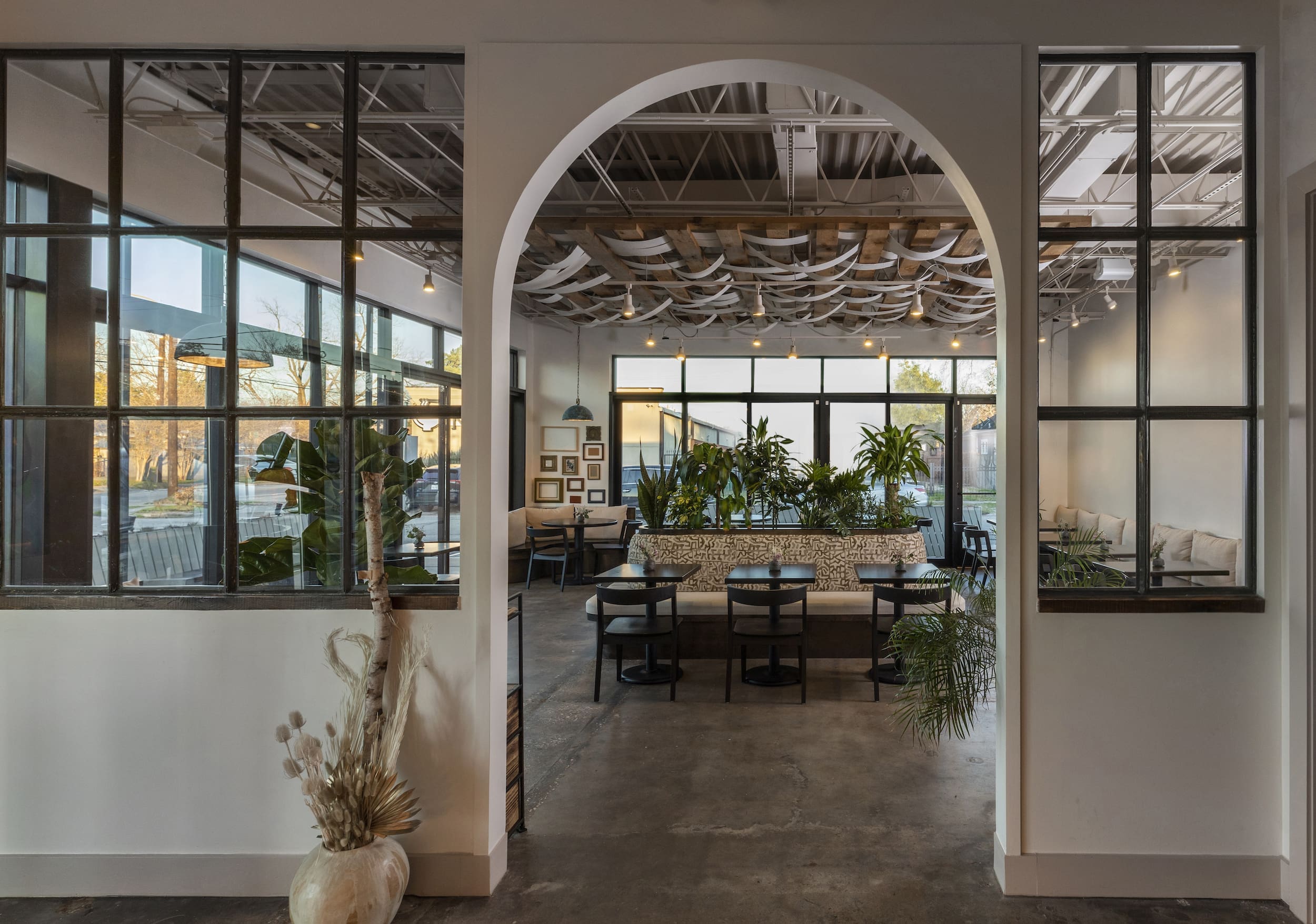 Jun interior (Photo by Claudia Casbarian with JIA Media)