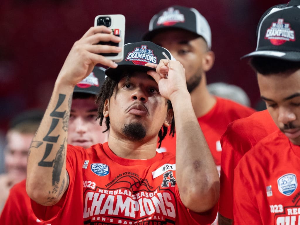 Emanuel Sharp’s Obsessive Post Practice Shooting Routine Gives Houston Basketball an Early Edge — Metal-Free Guard Pushes For More