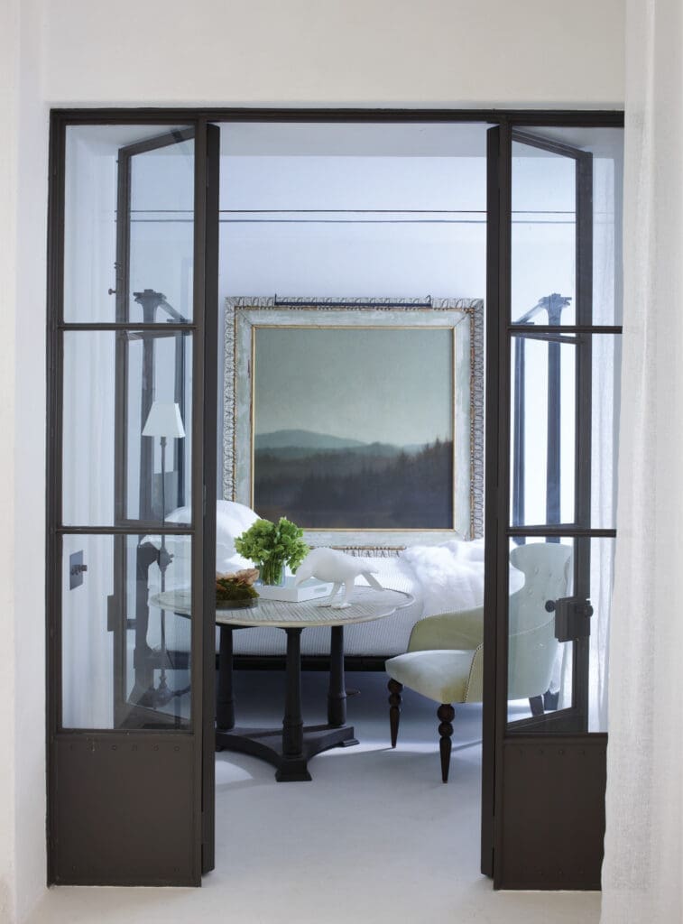 In Bobby McAlpine's home, an ethereal subterranean room. (Photo by Simon Upton)