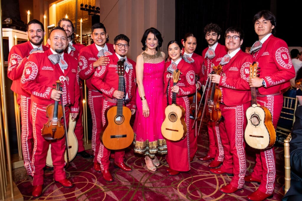 University of Houston president Renu Khator greets the UH Mariachi Pumas. (Photo by Michelle Watson/CatchLight Group)
