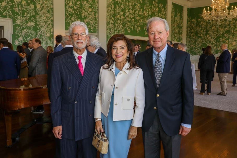 Dr. Jim Muntz, Dancie Ware, Ernie Cockrell at the Men of Distinction awards luncheon. (Photo by Priscilla Dickson)