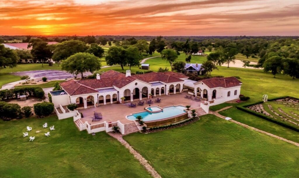 The Inn at Dos Brisas, at one time on the market for $15 million, was purchased in September by Canadian rapper Drake.