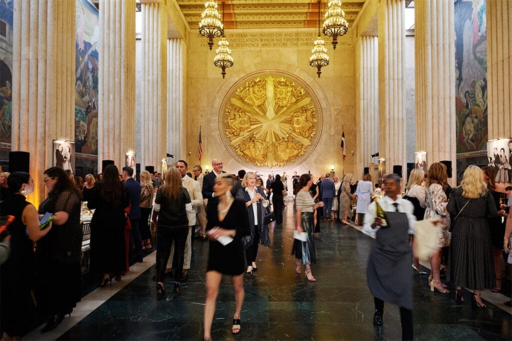Lively dinner hall (Photo by Jonathan Zizzo)