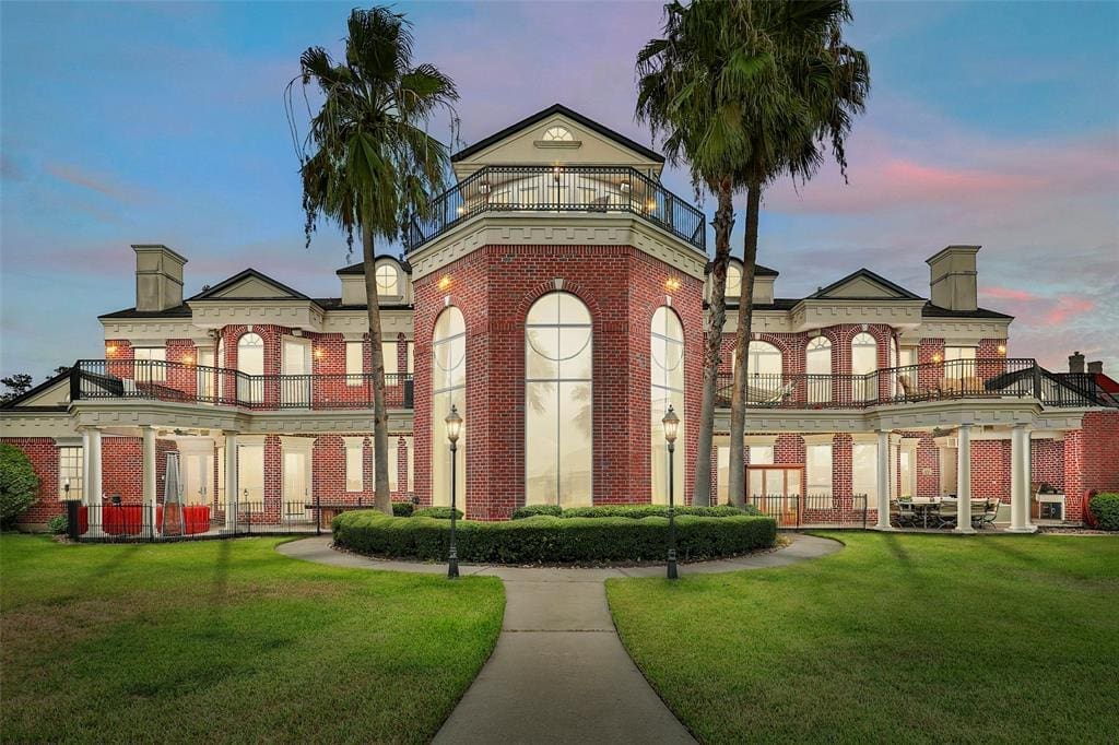 Unique Woodlands Mansions With Some Seriously Unexpected Perks — From a Top Gun Feature to Major Hoop Dreams