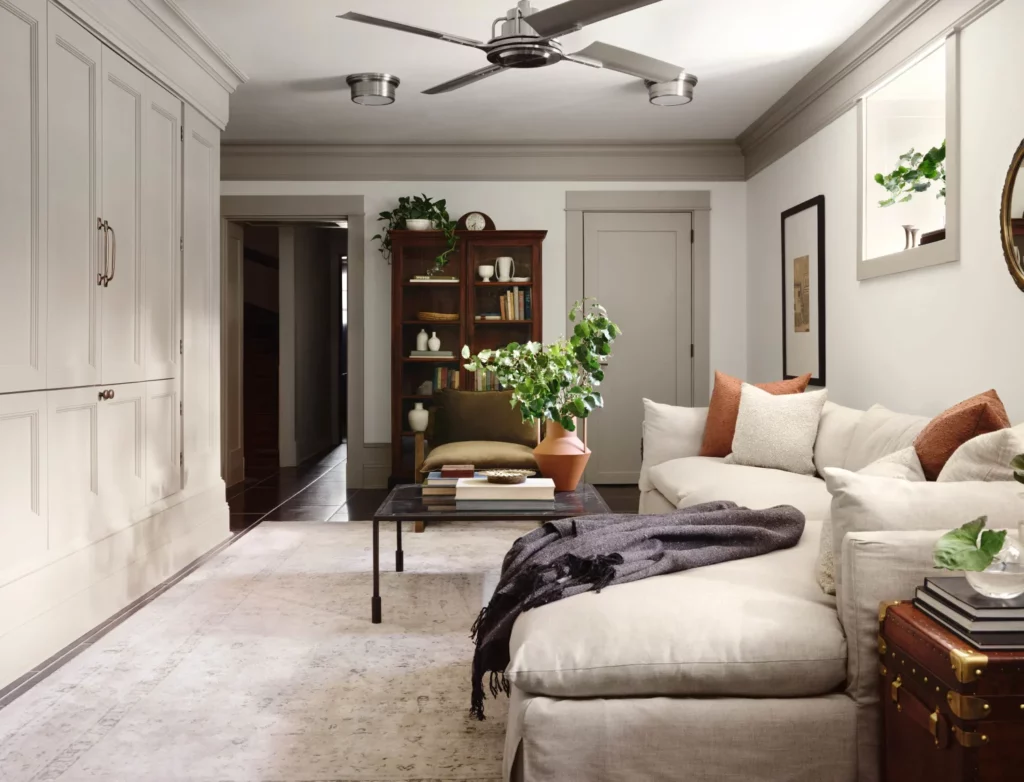 Waco Castle - The loungey sitting room is a thoroughly modern touch. (Photo by Lisa Petrol)