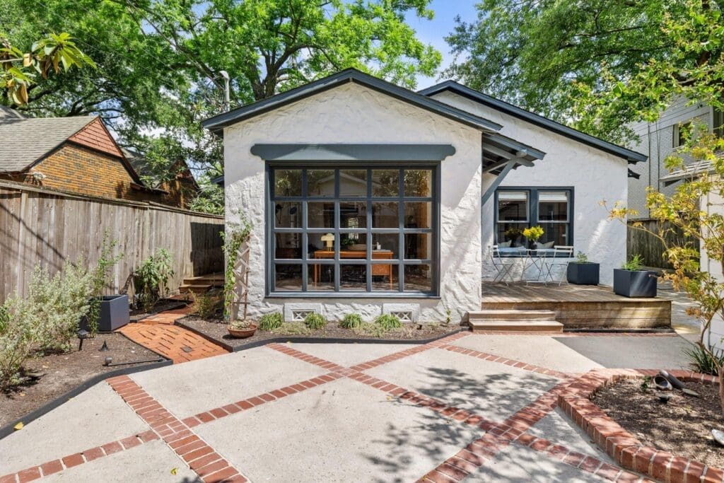 The back terrace at 1635 Hawthorne in Houston's Montrose neighborhood. (Photo by Josh Gremillion for Martha Turner Sotheby's International Realty )